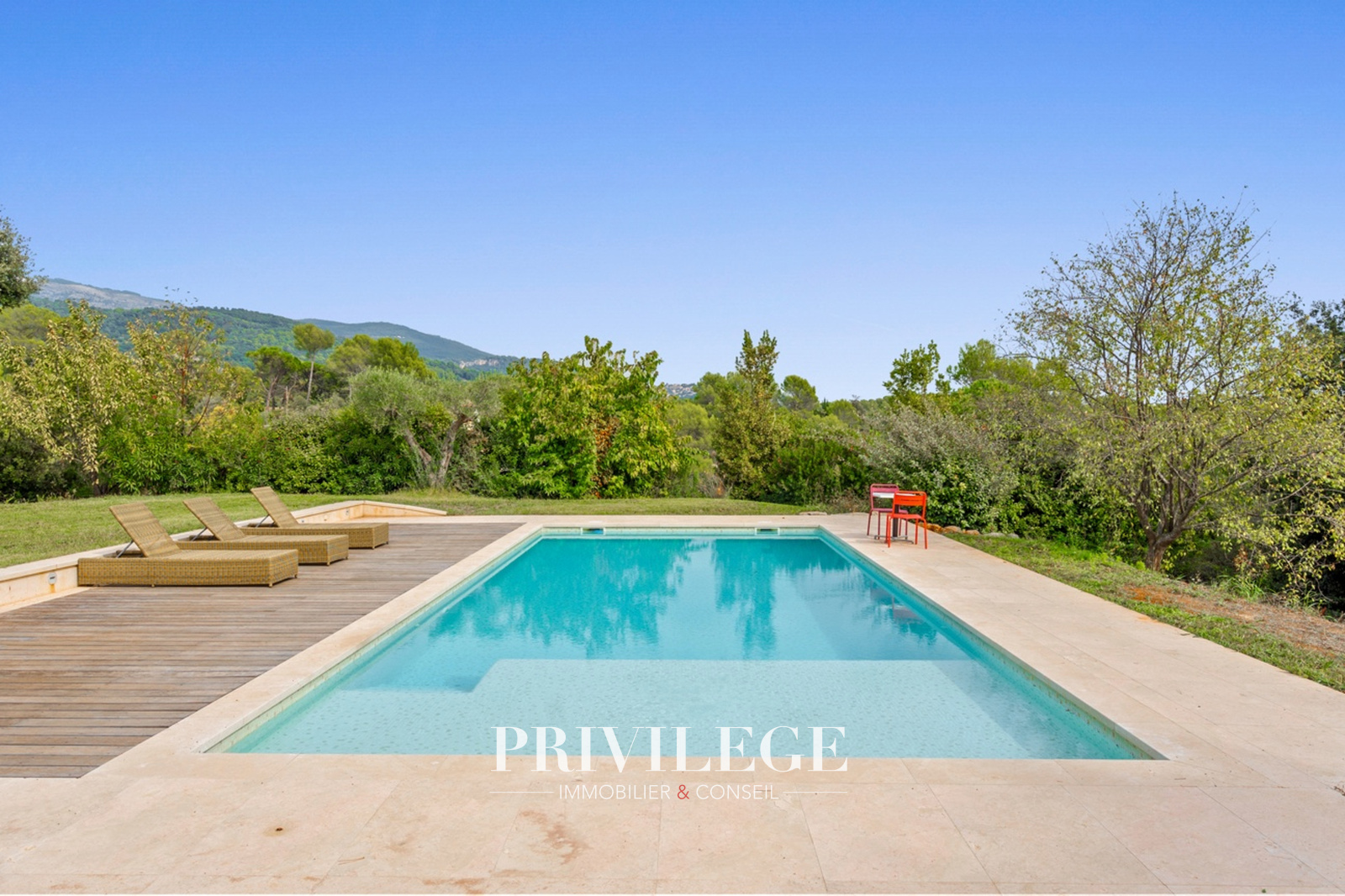 Maison 6 pièces 200 m² · à Peymeinade · 200 m² · 1 299 500 €